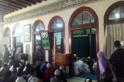Gusur Masjid Keramat Luar Batang, Ahok Bisa Kualat