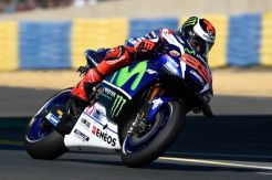 Lorenzo Kalahkan Catatan Waktu Valentino Rossi di Latihan Keempat