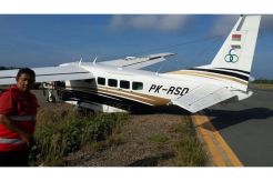 Pesawat Enggang Air Terperosok ke Bibir Jurang di Bandara Sentani