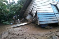 6 Warga Terseret Lahar Dingin Sinabung, 1 Tewas
