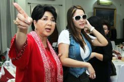 Titiek Puspa Nangis Nonton Surat Cinta Untuk Kartini, Kenapa ya?