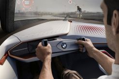 BMW Siapkan Mobil Listrik...