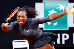 Sempat Sakit Perut, Serena Williams Lolos ke Perempat Final
