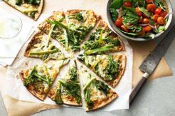 Resep Sehat Akhir Pekan, Green Pizza with Salad
