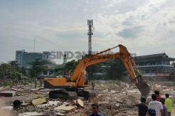 Warga Korban Gusuran Sebut Ahok Antek Cukong