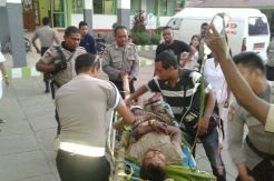 Bacok Polisi, Pencuri...
