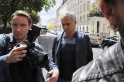 Jadi Pelatih United, Mourinho Siap Perang dengan Madrid