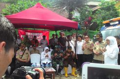 Mensos Pimpin Doa untuk Korban Banjir Bandang Subang