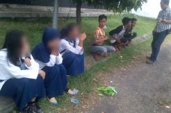 Bolos Sekolah, 3 Siswi SMP Malah Pesta Obat Batuk Komix