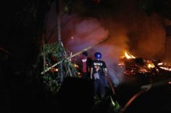Bentrok di Unismuh, Sekretariat Jurusan Ilmu Pemerintahan Dibakar
