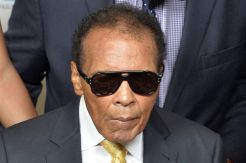 Legenda Tinju Muhammad Ali Masuk Rumah Sakit Lagi