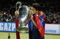 Diburu Chelsea, Bek Barca Ini Malah Gabung Dortmund