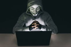 Hacker Serang Akun Simpatisan...