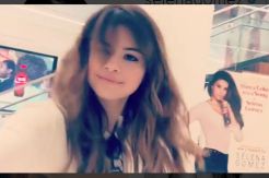 Selena Gomez Tampil...