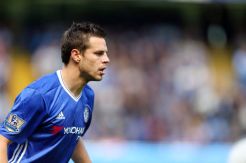 Barcelona Tanya-tanya Situasi Fullback Chelsea dan Valencia