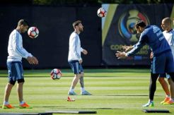 Sambut Laga Pamungkas Grup, Argentina Hadapi Tiga Masalah