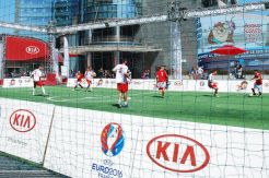 Cara Kia Ramaikan Kejuaraan Bola Euro 2016