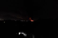 Menjelang Subuh, Gudang...
