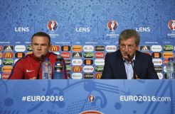 Rooney Ingin Roy Hodgson...