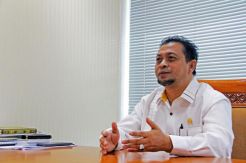 PKS Pertanyakan Langkah Mendagri Batalkan 72 Perda Pendidikan