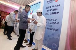 Gelar Buka Puasa Bersama, HT Sebut Ramadhan Momentum Perbaiki Diri