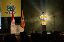 DPP Golkar Belum Tentukan Sikap Soal Nasib Ade Komarudin