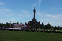 Polisi Rangkul Pecalang Amankan Lebaran di Bali