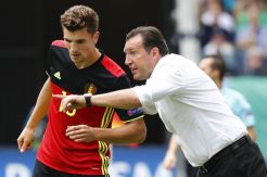 Diganggu Isu Transfer, Pelatih Belgia Cuci Otak Dua Pemain
