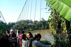 Berenang di Sungai, Adil Terseret Arus