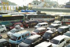 Pelabuhan Merak Seberangkan 392.729 Pemudik ke Bakauheni