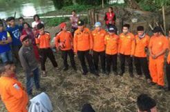 Tenggelam di Sungai Walanae, Siswi SD Masih Belum Ditemukan