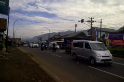 81.443  Kendaraan Lintasi Nagreg Selama 12 Jam