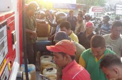 Berkah Lebaran bagi Pedagang Bensin Eceran