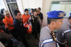 Jenazah Pelaku Bom Mapolresta Solo Dibawa ke Ruang Post Mortem
