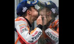 Marquez: Saya Lihat Valentino Rossi Sekarang Makin Kuat