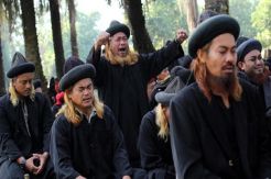 Jamaah Islam Aboge di Probolinggo Masih Puasa, Lebaran Jumat