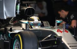 Lewis Hamilton Start Terdepan di Sirkuit Silverstone