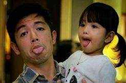 Nicky Tirta Ajarkan Anak Bersosialisasi