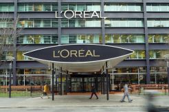 LOreal Beli IT Cosmetics...