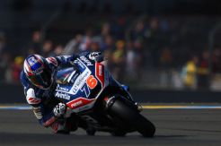 Loris Baz Bertahan di Avintia Ducati