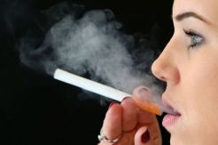 Awas! Rokok Picu Kanker...