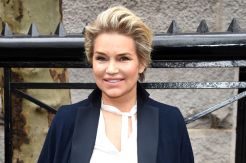 Sakit Parah, Yolanda Hadid Kembali ke Dunia Modelling
