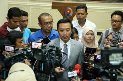 Soal Tuntutan Bonek, Menpora Minta PSSI Tidak Tutup Mata