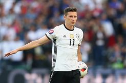 Juventus dan Arsenal Berebut Julian Draxler