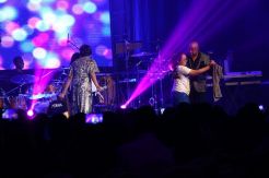 Konser Peabo Bryson...