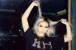 CL 2NE1 Simpan Sejuta...