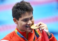 Perenang Muda Joseph...