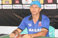 Pelatih MU Senang Dapat Angka di Marora