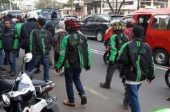 Buntut Bentrok, Ojek...