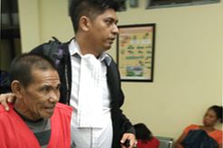 Tak Terima Digerebek saat Judi, Kakek 61 Tahun Ini Pukul Polisi